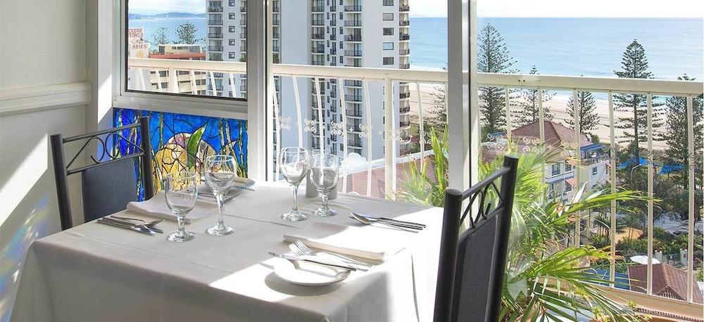 Beachcomber International Resort Coolangatta Экстерьер фото