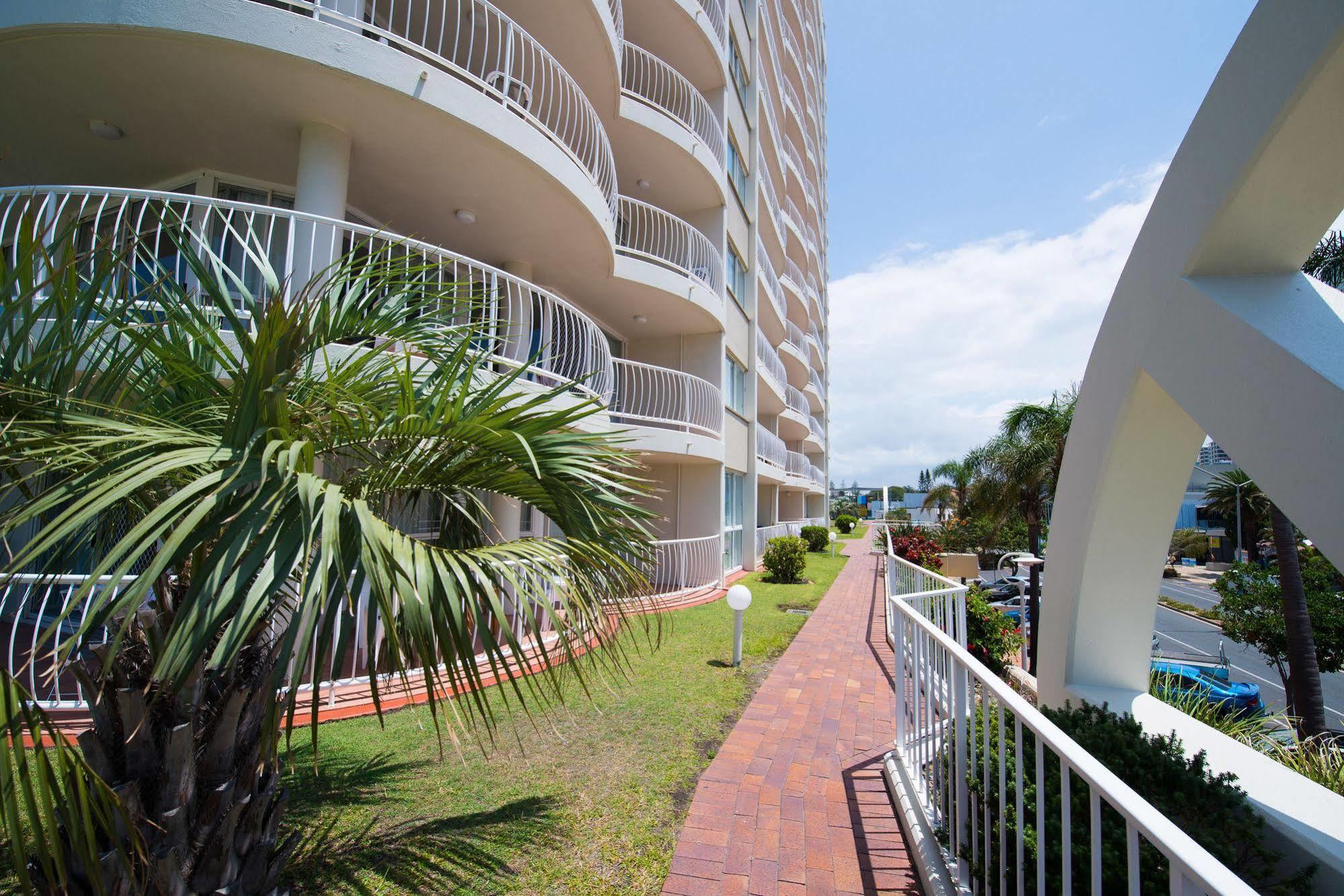 Beachcomber International Resort Coolangatta Экстерьер фото